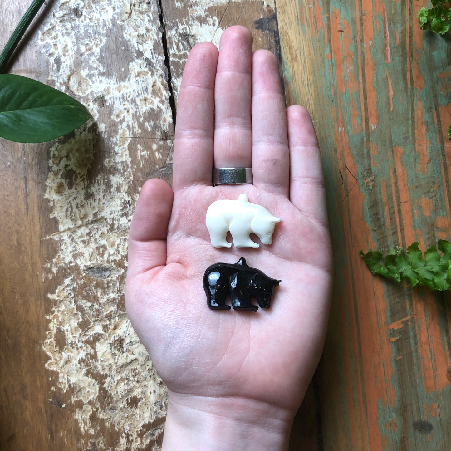 Bone/Horn Carvings, Bear ver.1 - Shakti