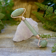 Load image into Gallery viewer, Crystal Face Roller - Green Aventurine
