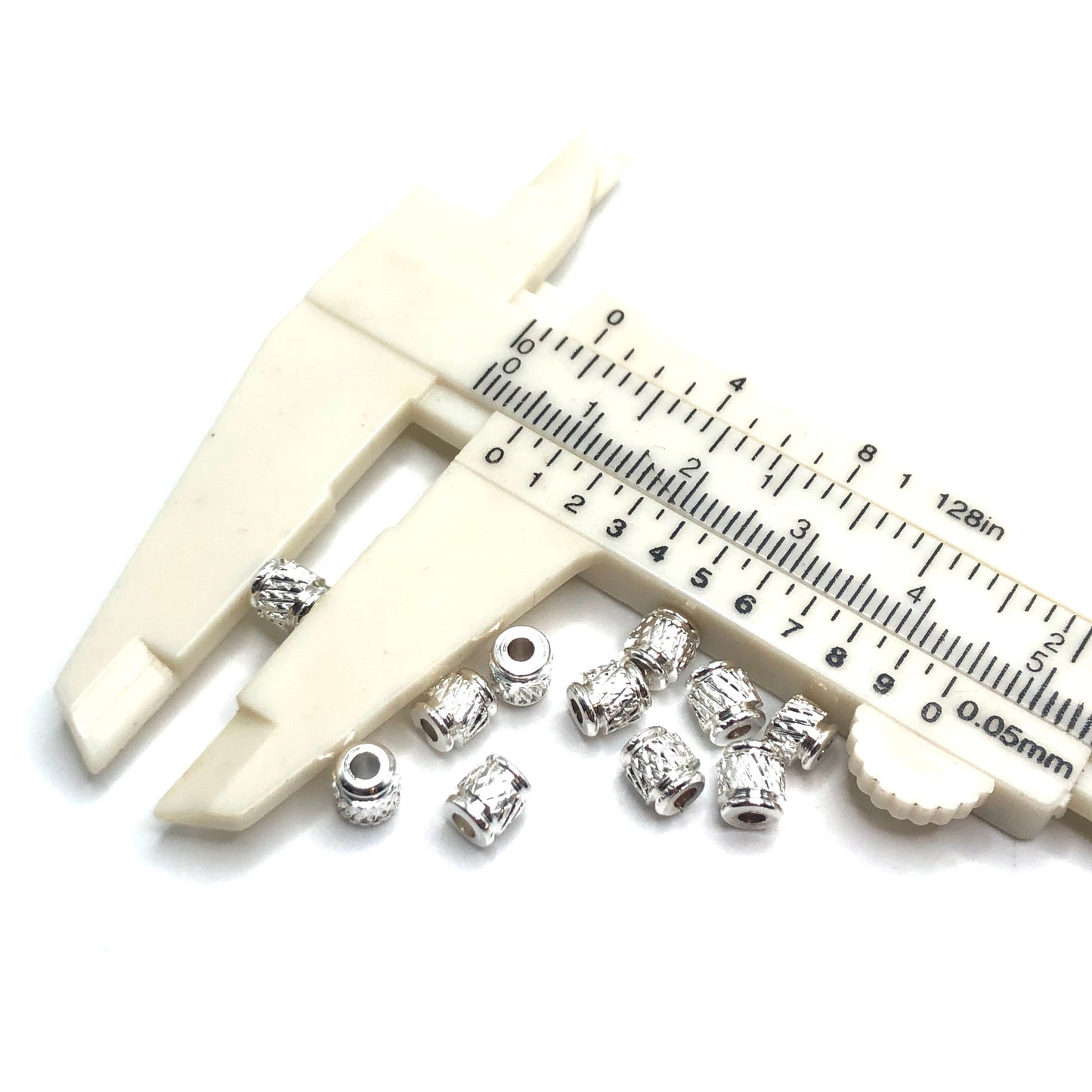 B&C Beads - Cross Hatch
