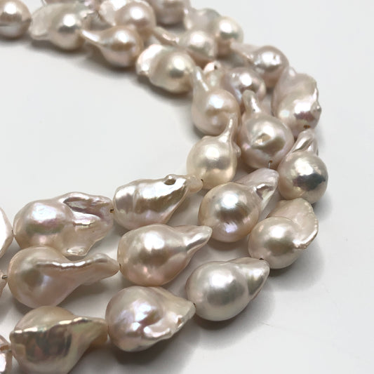 Baroque Pearl (1/2 Strand)