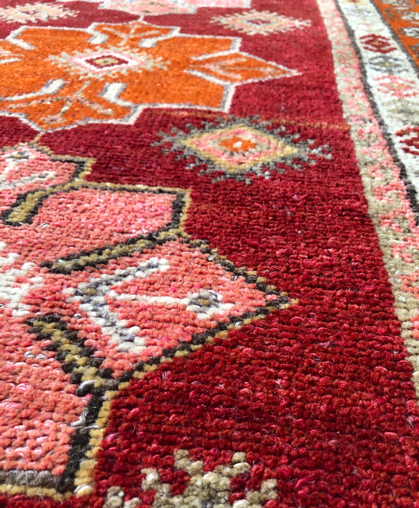 Turkish Rugs - Kurdish Heki Tribe Carpet