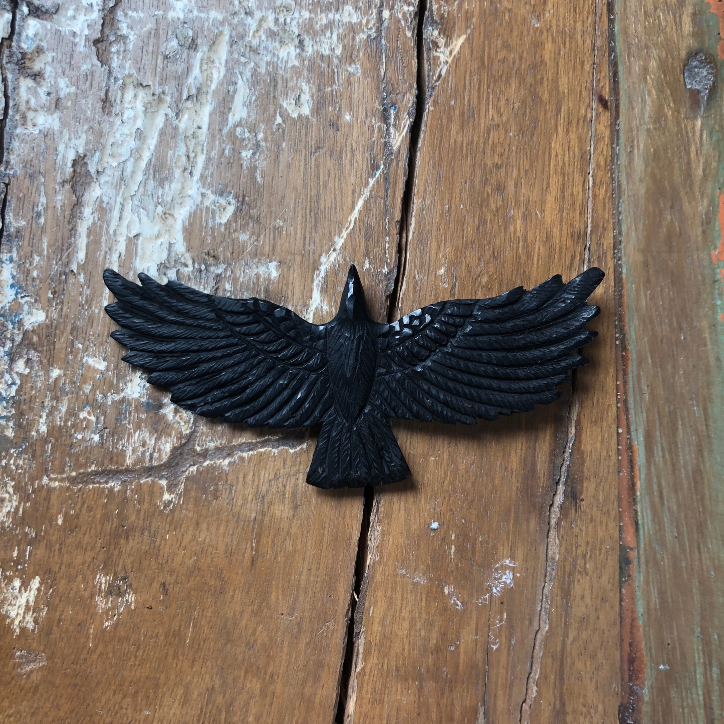 Horn Carvings, Raven
