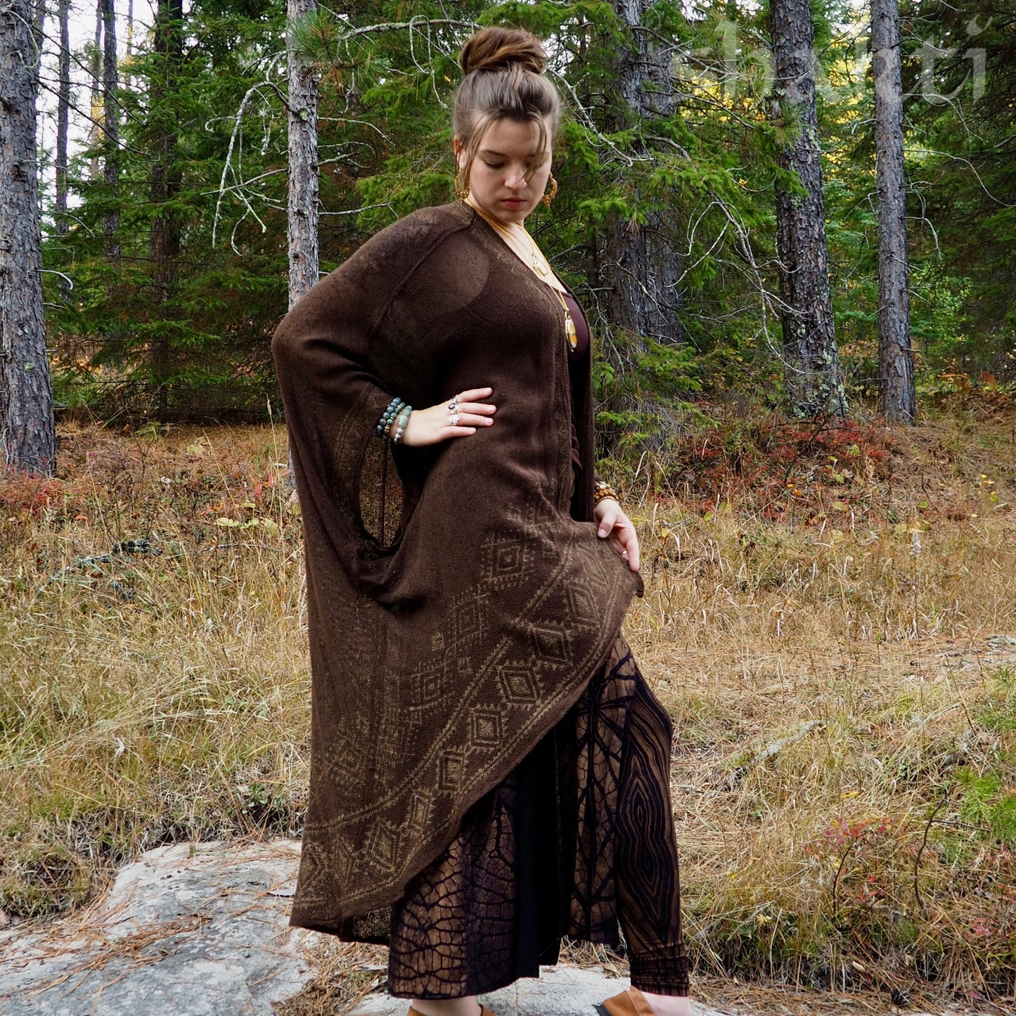 Twin Suns Arc Cloak - Shakti