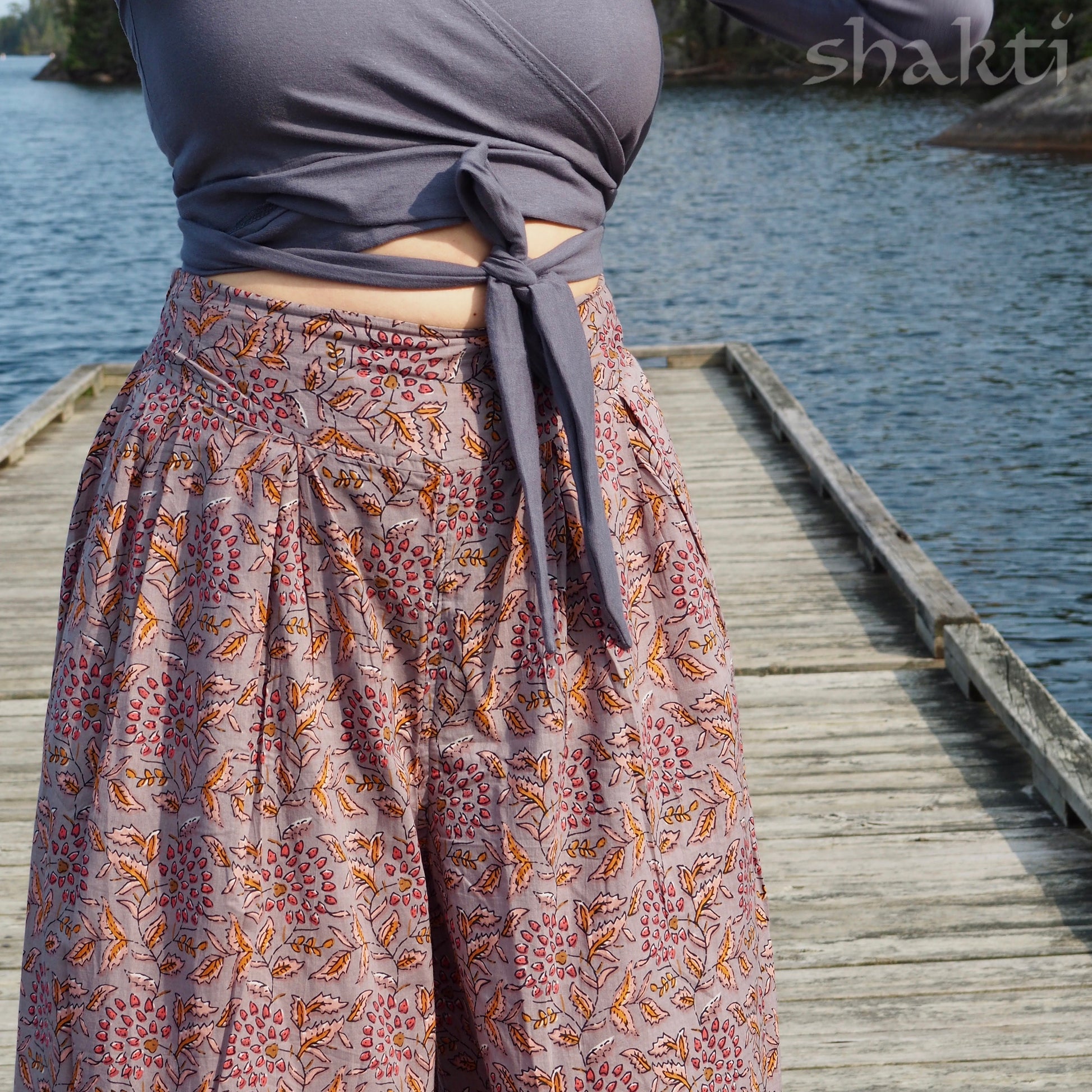 Twin Suns Wrap-Top - Shakti