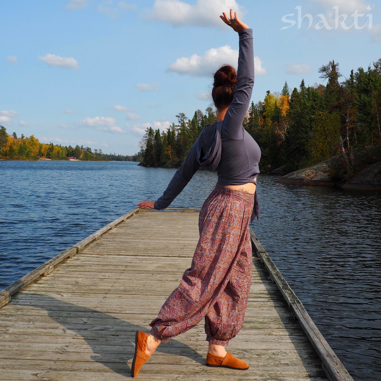 Twin Suns Wrap-Top - Shakti