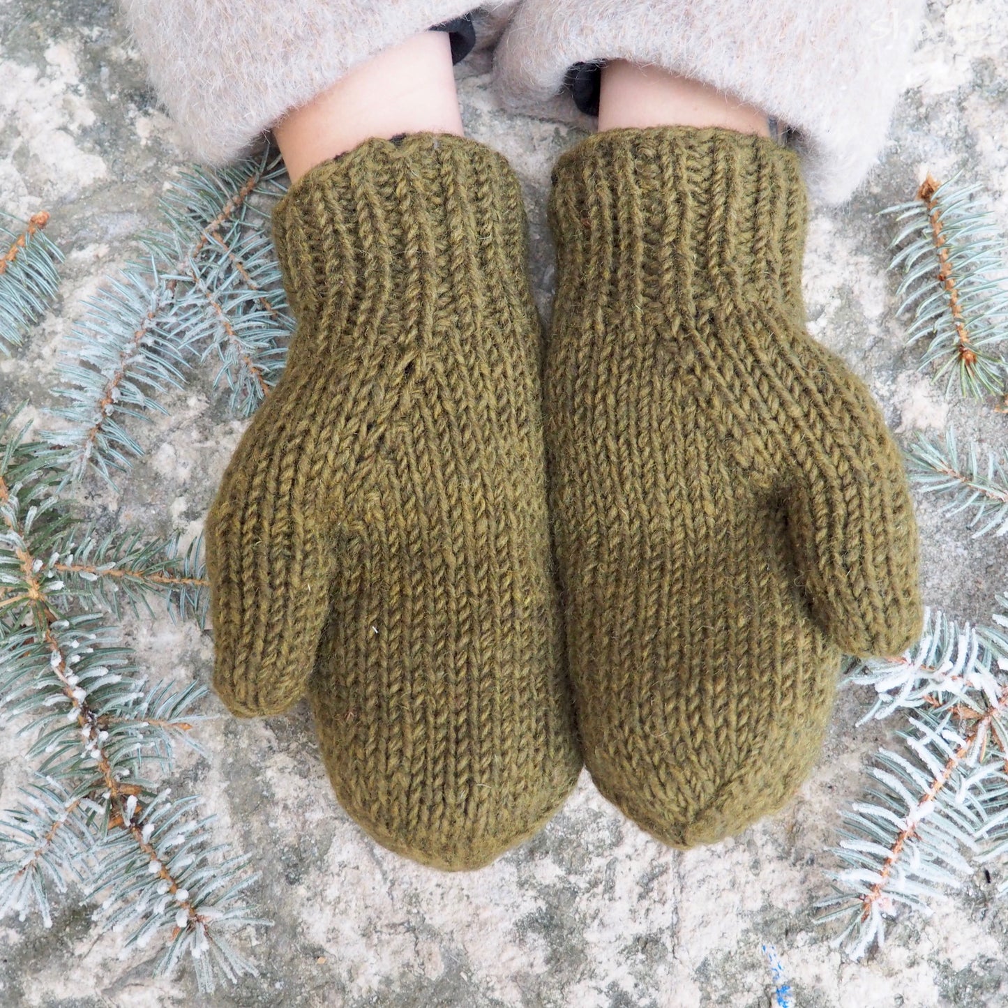 Wool Mittens - Shakti