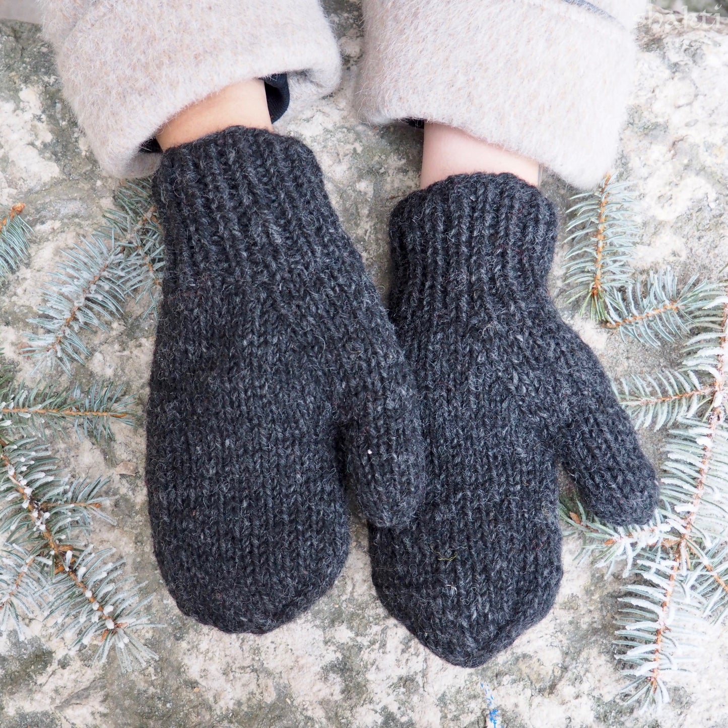 Wool Mittens - Shakti