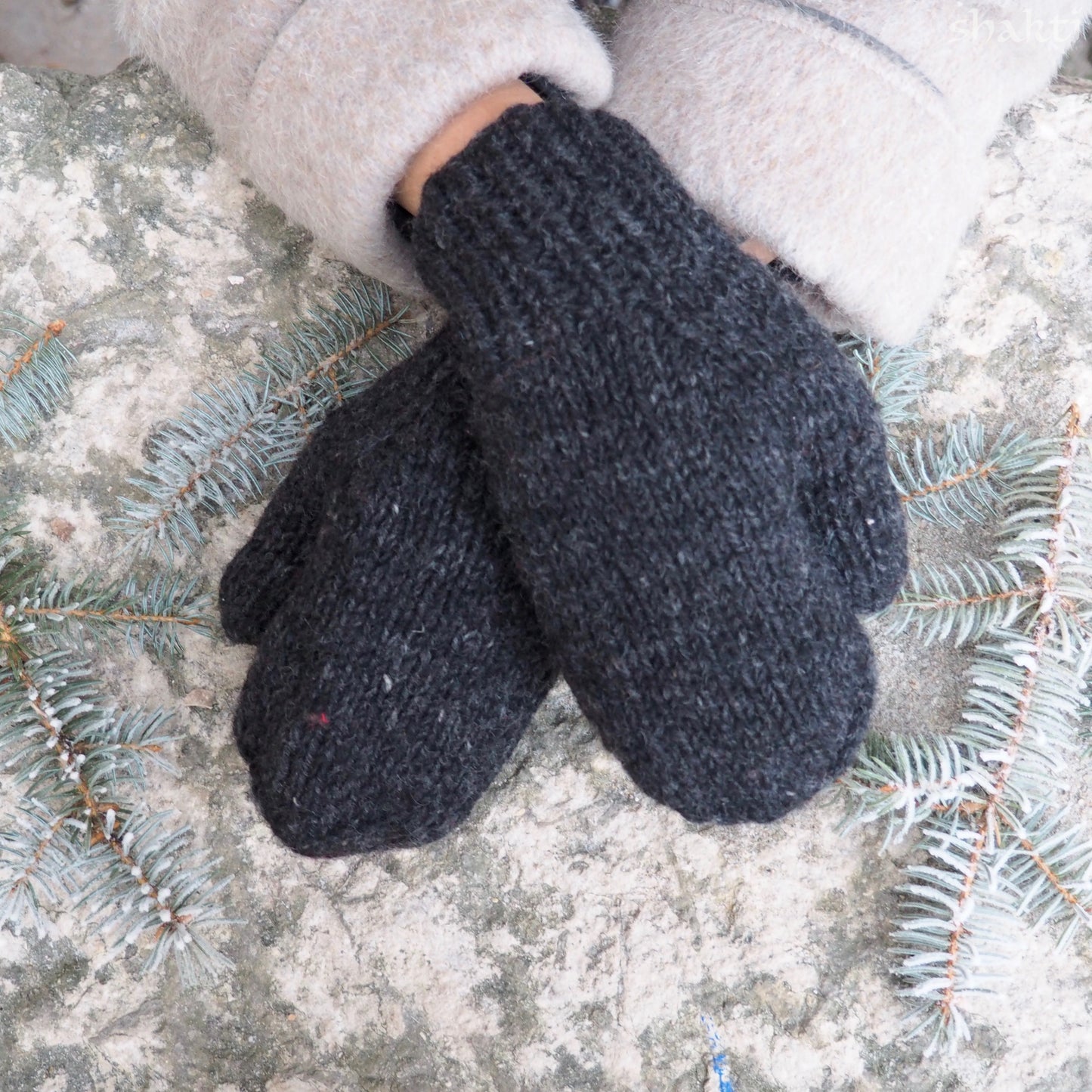 Wool Mittens - Shakti