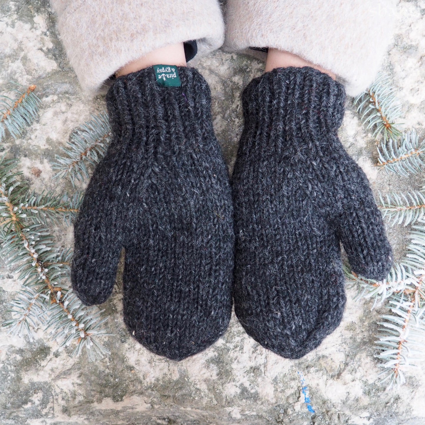 Wool Mittens - Shakti
