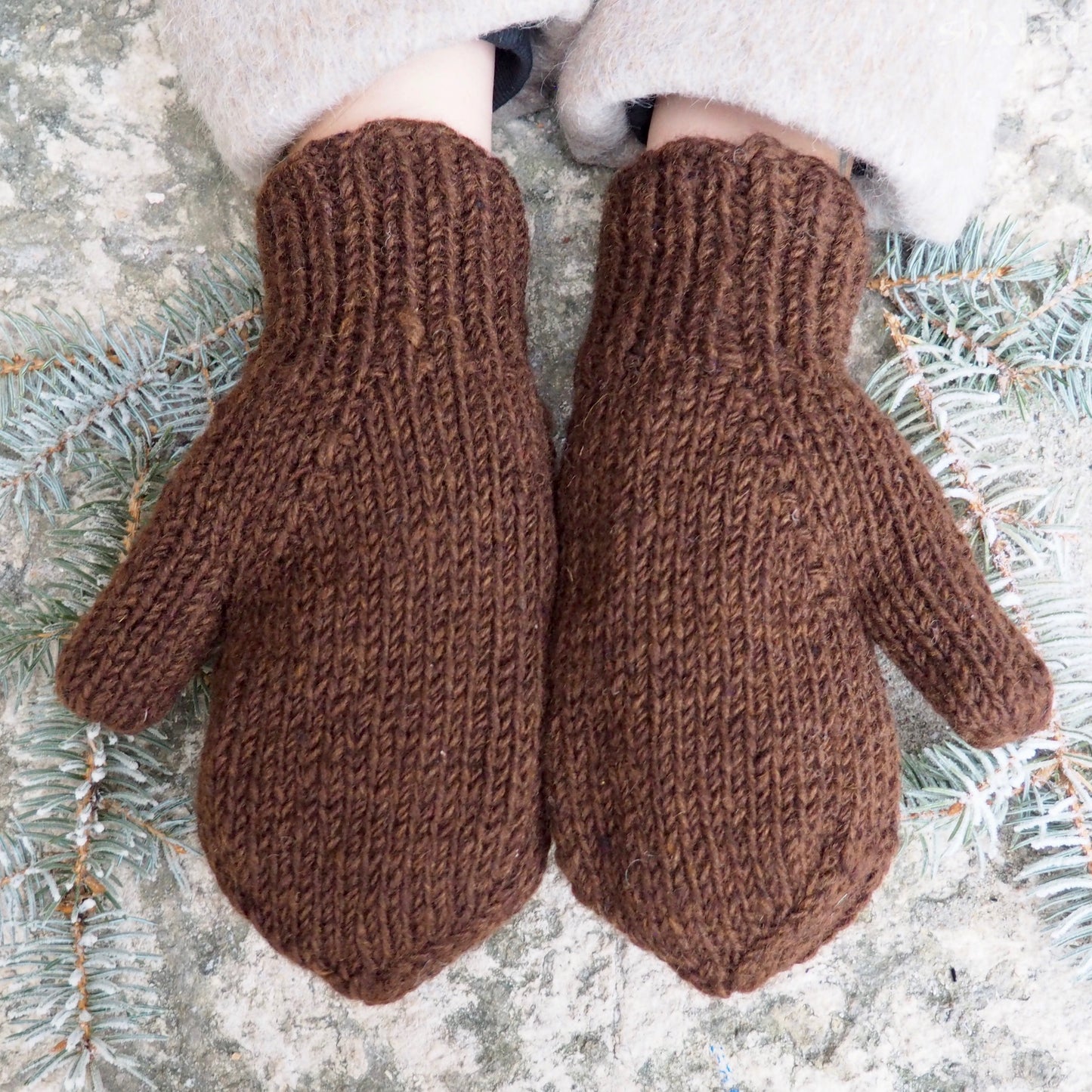 Wool Mittens - Shakti