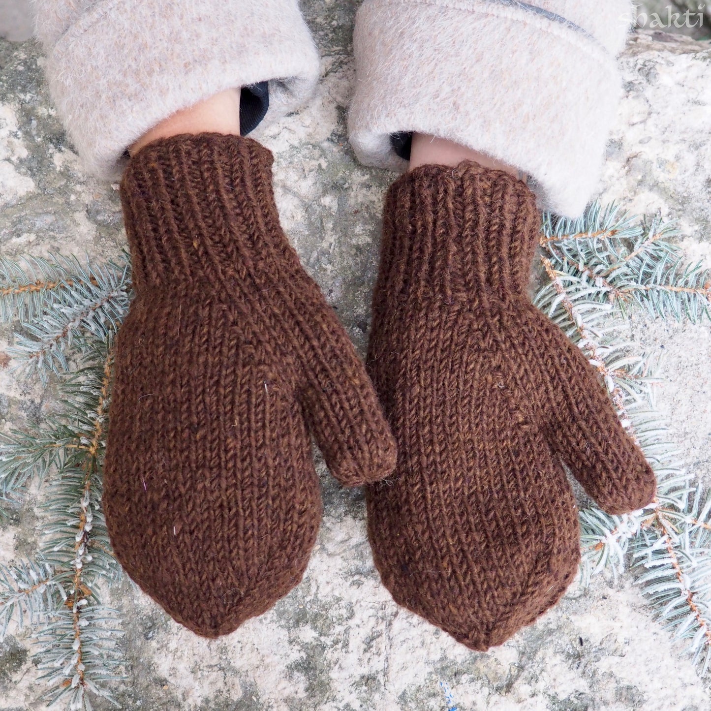 Wool Mittens - Shakti