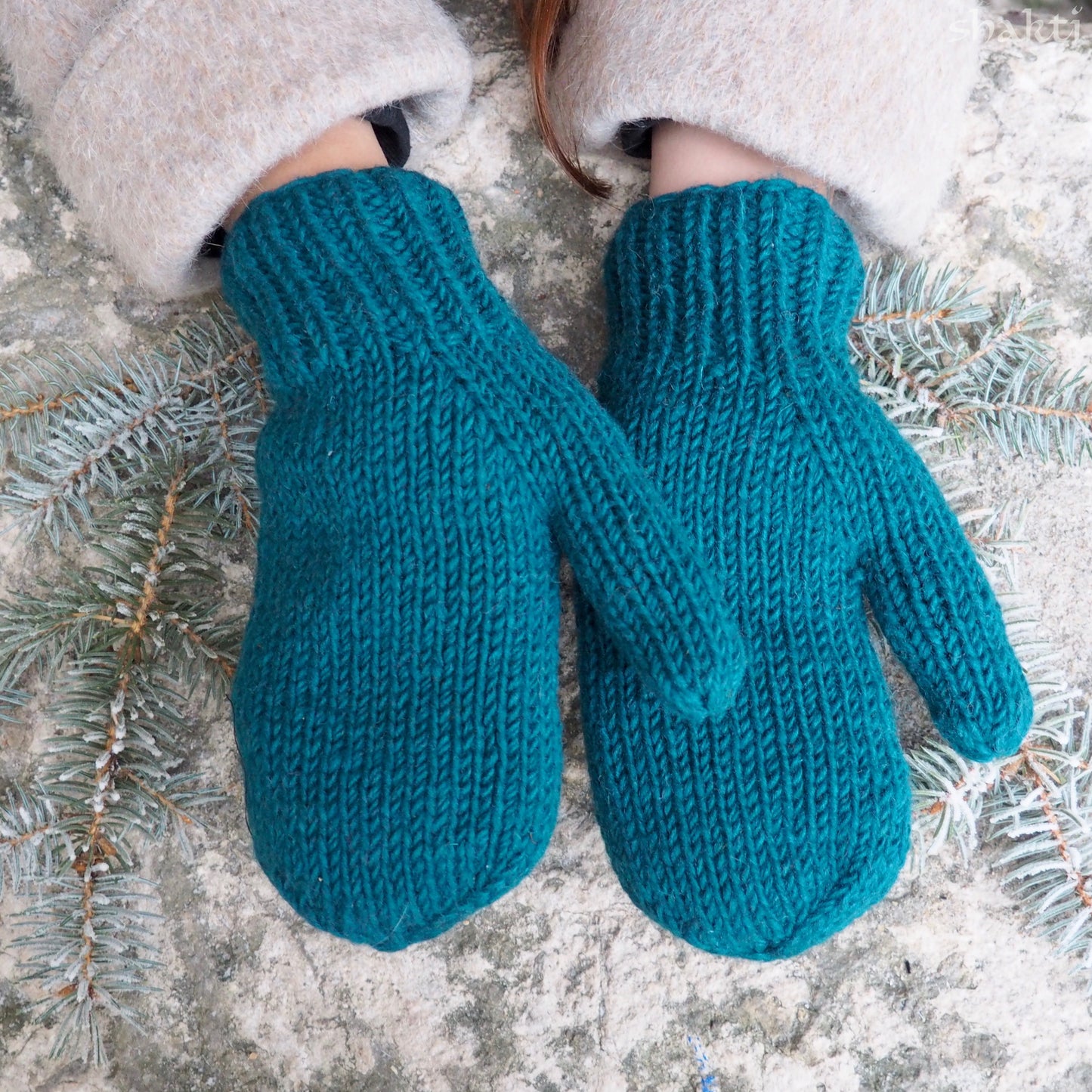 Wool Mittens - Shakti
