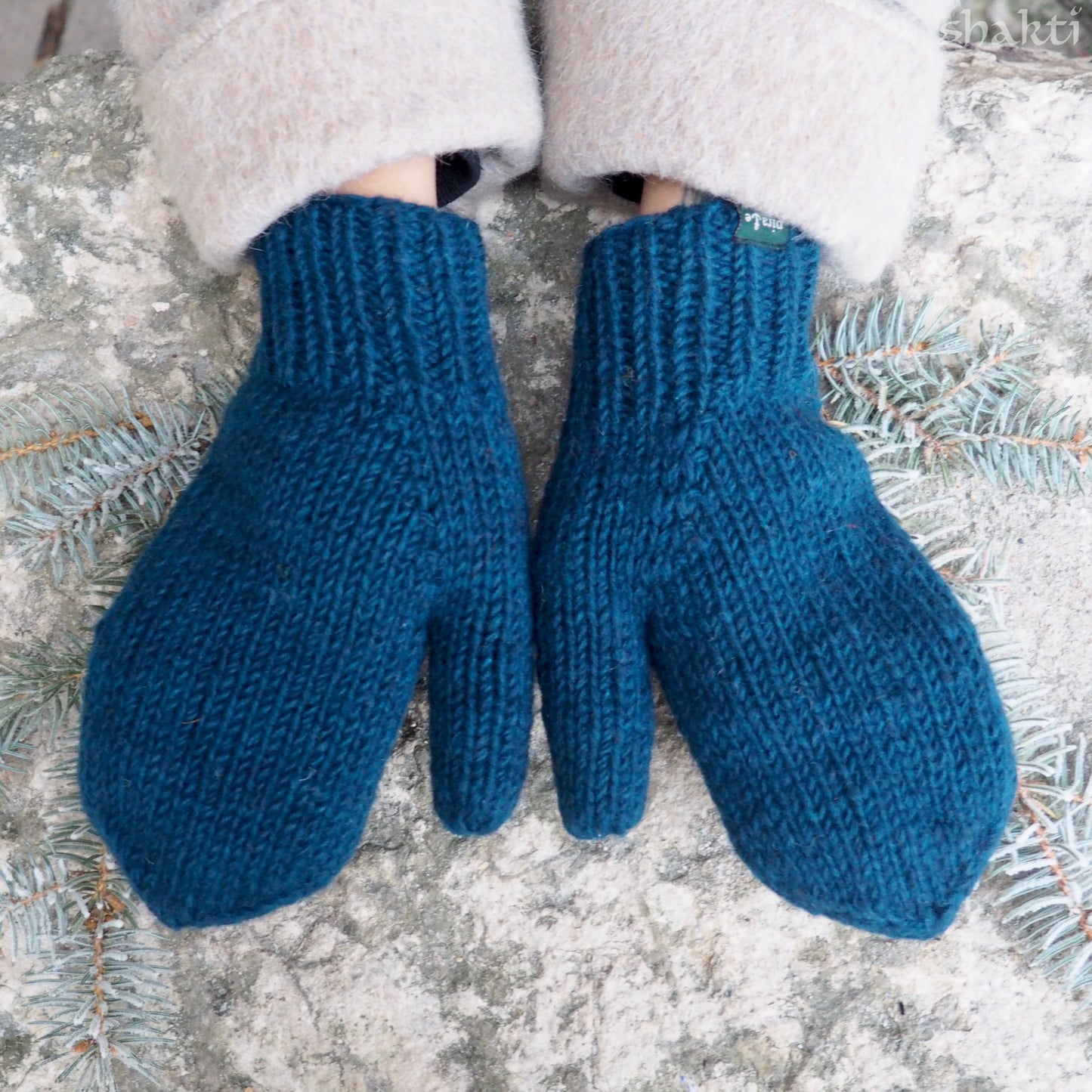 Wool Mittens - Shakti