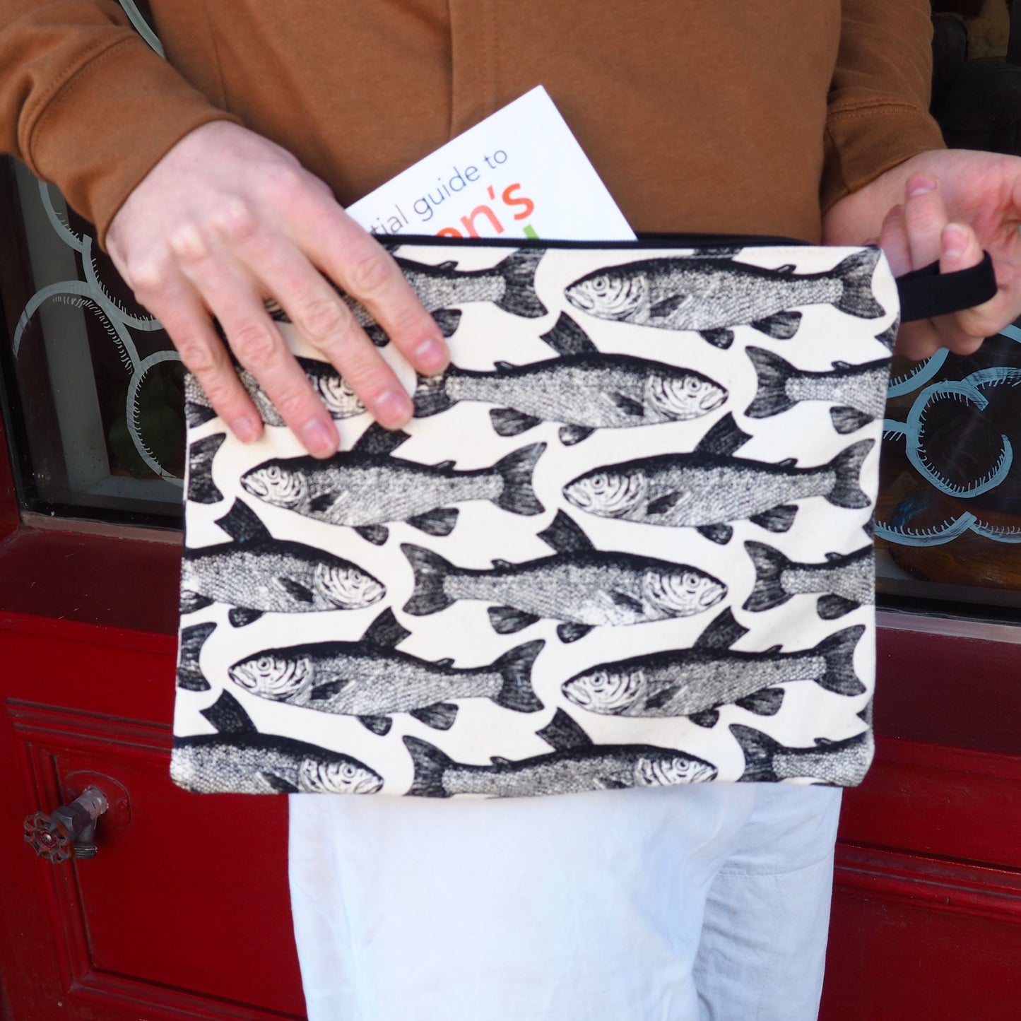 Canvas Silkscreen Zipper Bag - Shakti