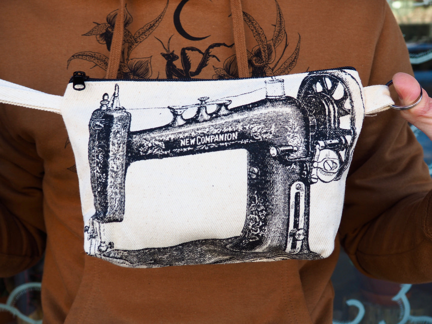 Canvas Silkscreen Key Zipper Bag - Shakti