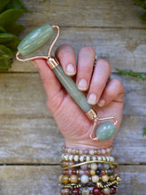 Load image into Gallery viewer, Crystal Face Roller - Green Aventurine
