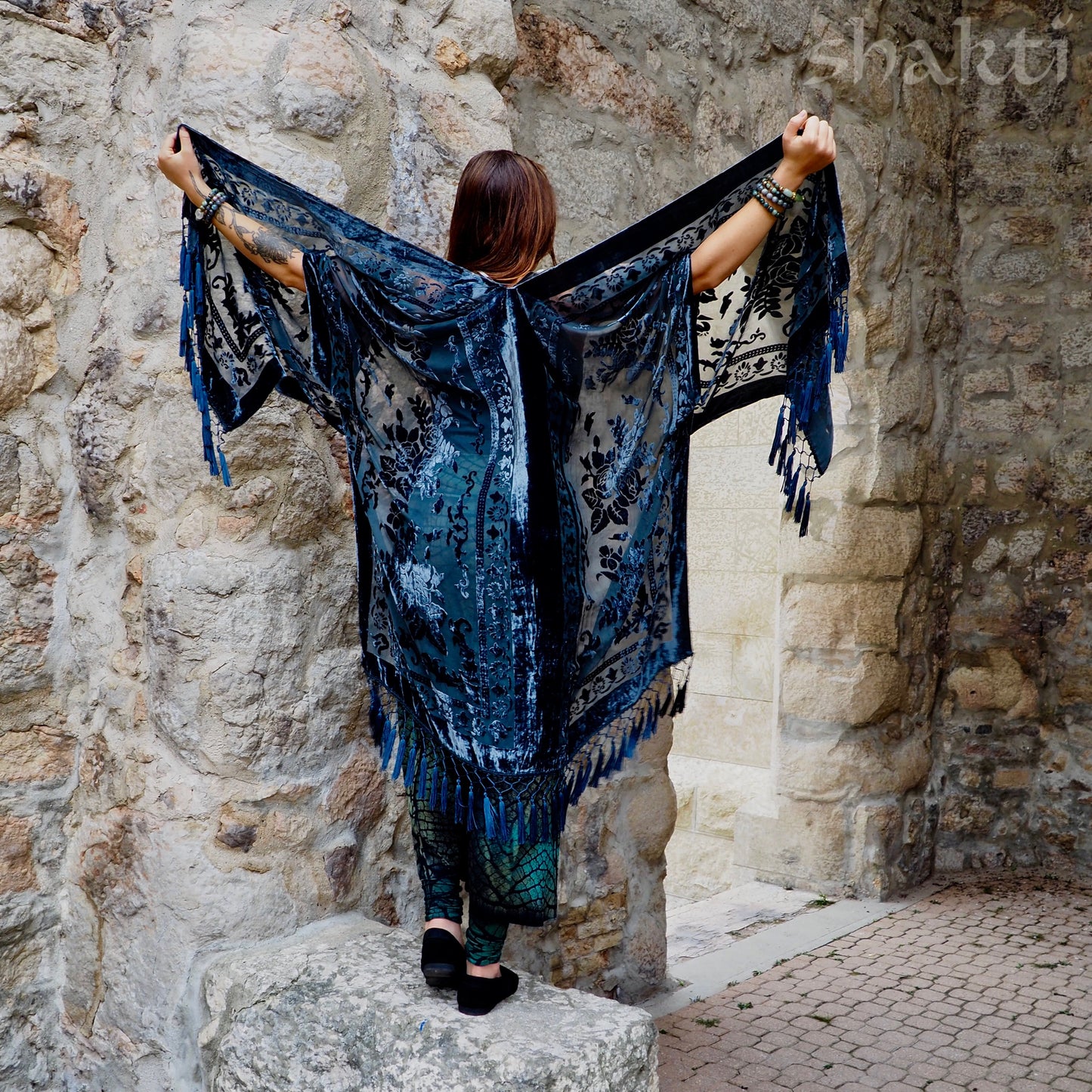 Burnout Velvet Kimono - Midnight - Shakti