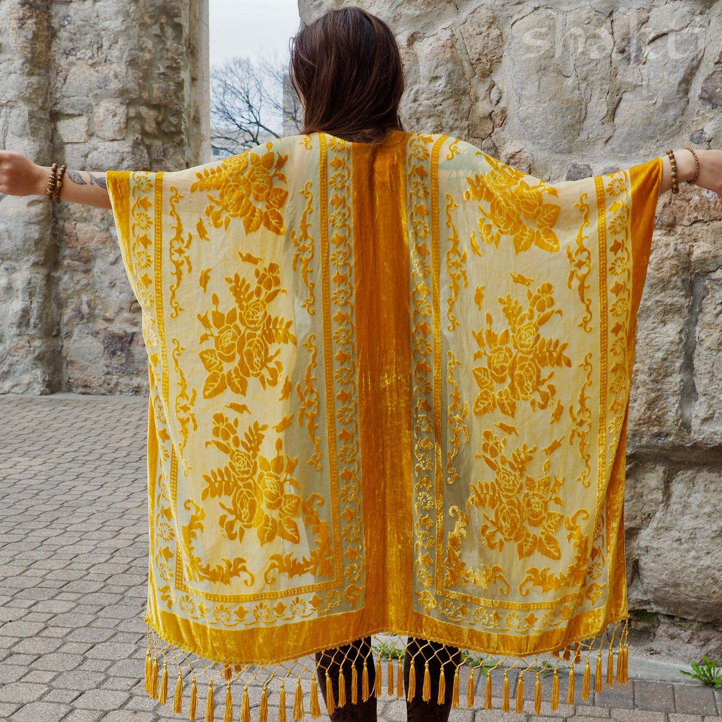 Burnout Velvet Kimono - Gold - Shakti