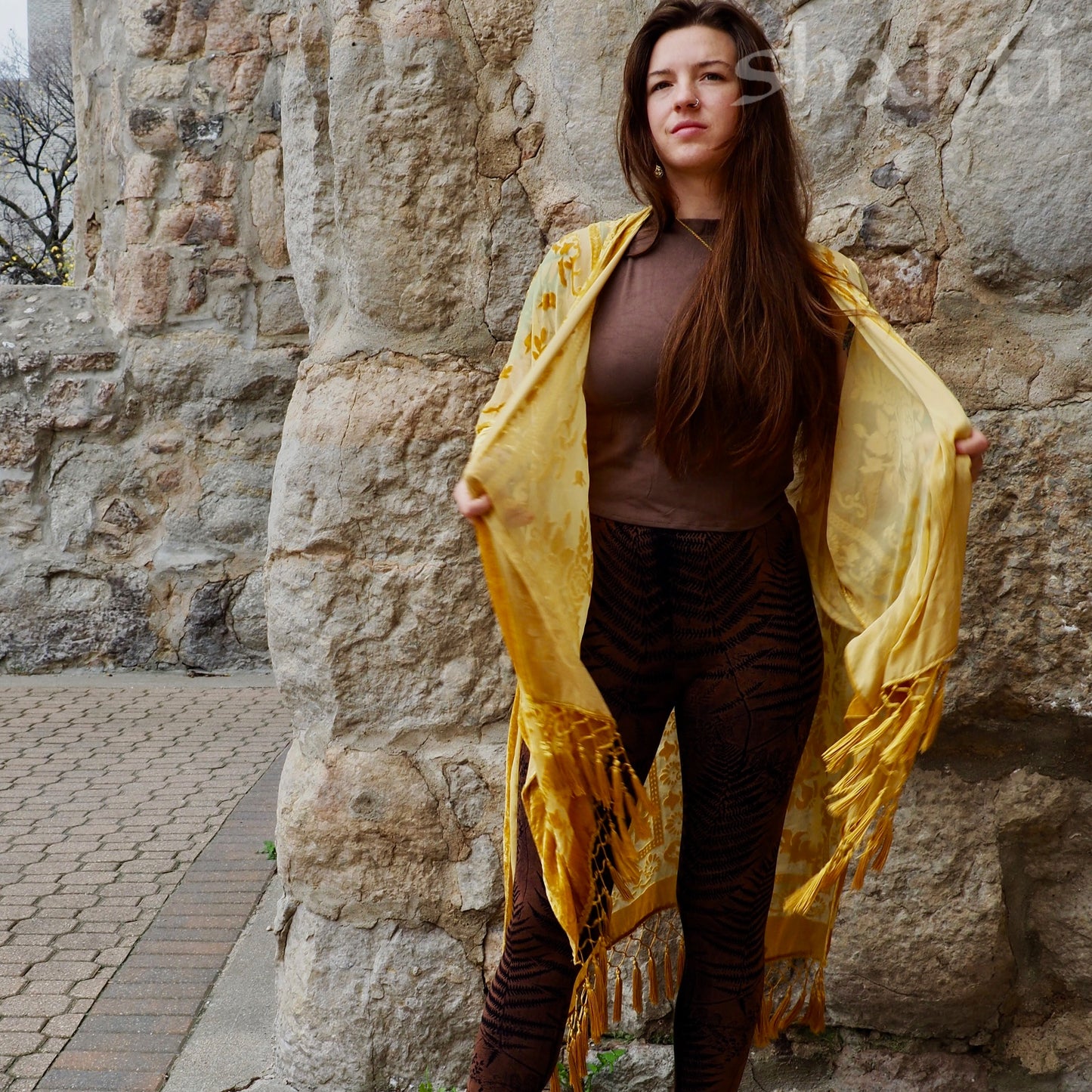 Burnout Velvet Kimono - Gold - Shakti