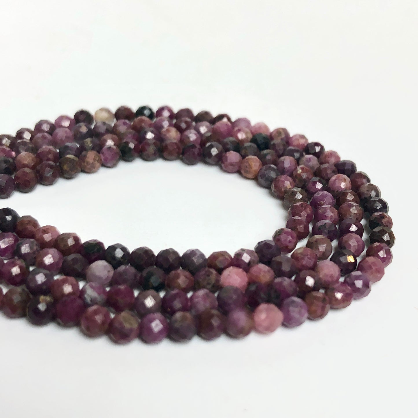 Ruby (Faceted) - Beads from India - Shakti
