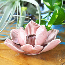 Load image into Gallery viewer, Incense Holder - Blooming Lotus Flower (M / Pink)
