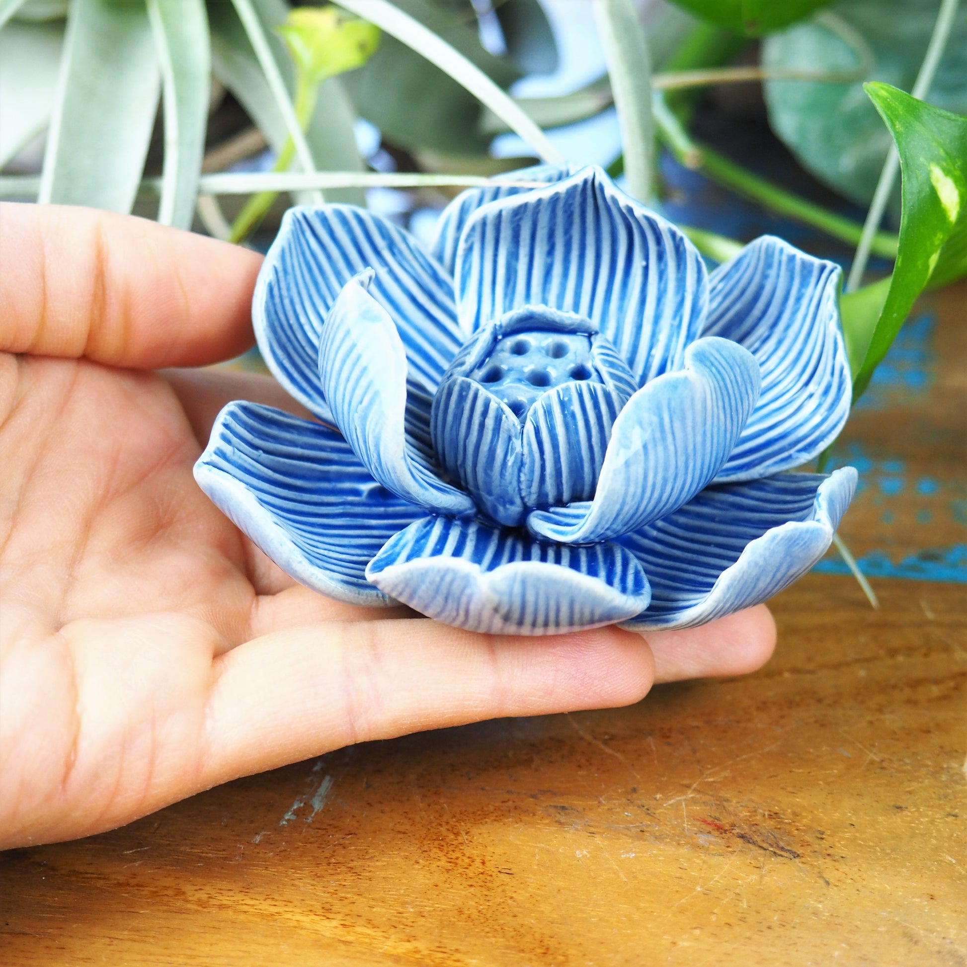 Incense Holder - Blooming Lotus Flower (S / Blue) - Shakti