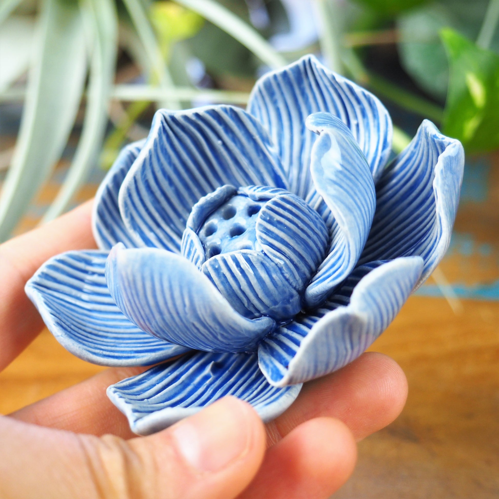 Incense Holder - Blooming Lotus Flower (S / Blue) - Shakti
