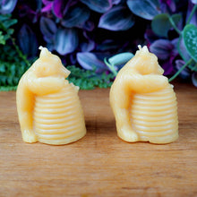 Load image into Gallery viewer, Barletta Beeswax Candle - Honey Bear
