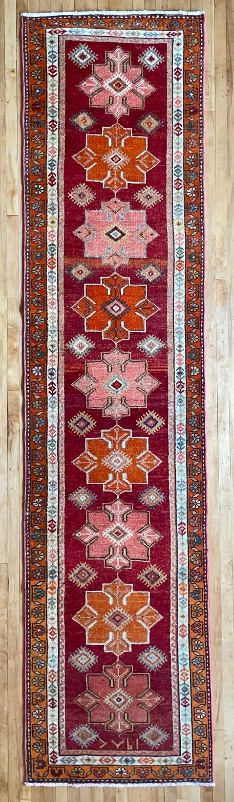 Turkish Rugs - Kurdish Heki Tribe Carpet