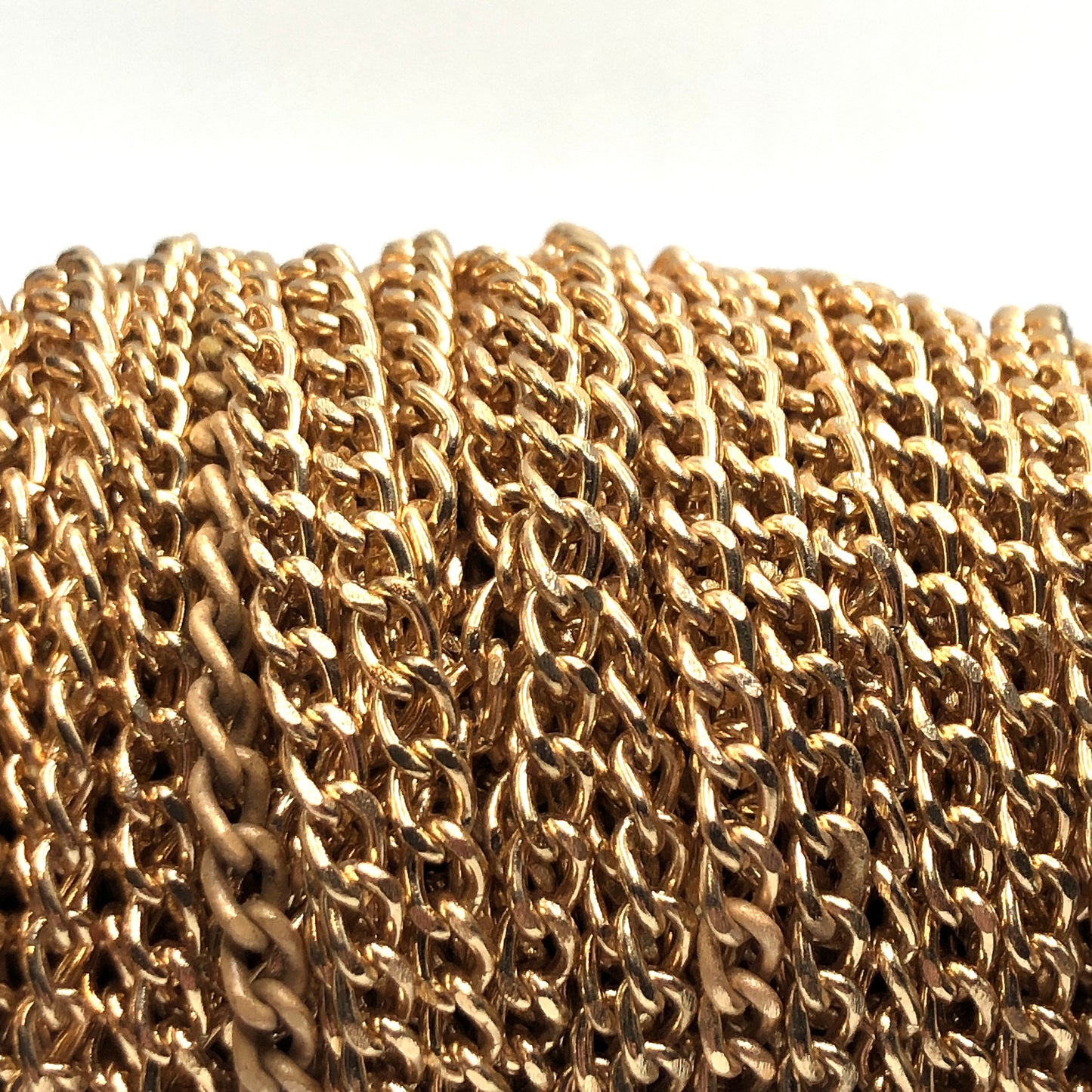 Copper Chains (Y09)
