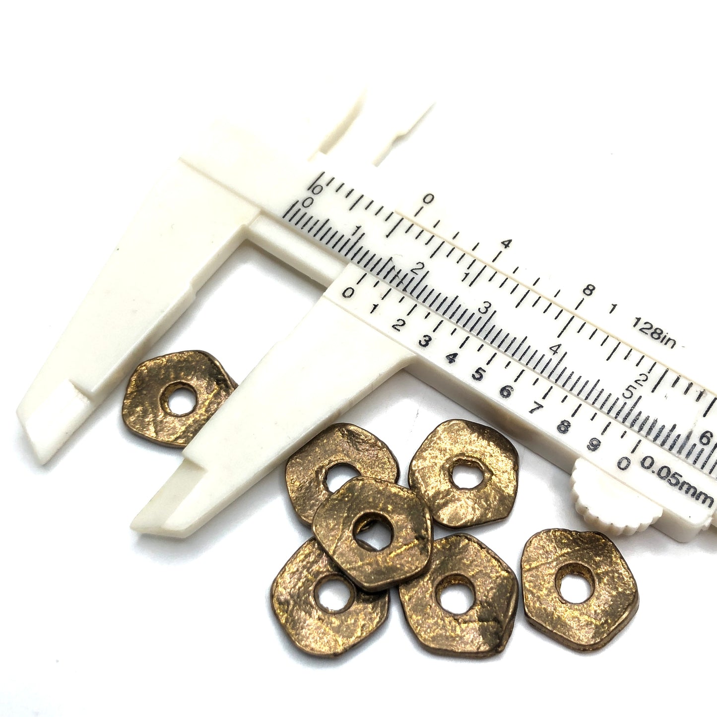 B&C Beads - Medium Wonky