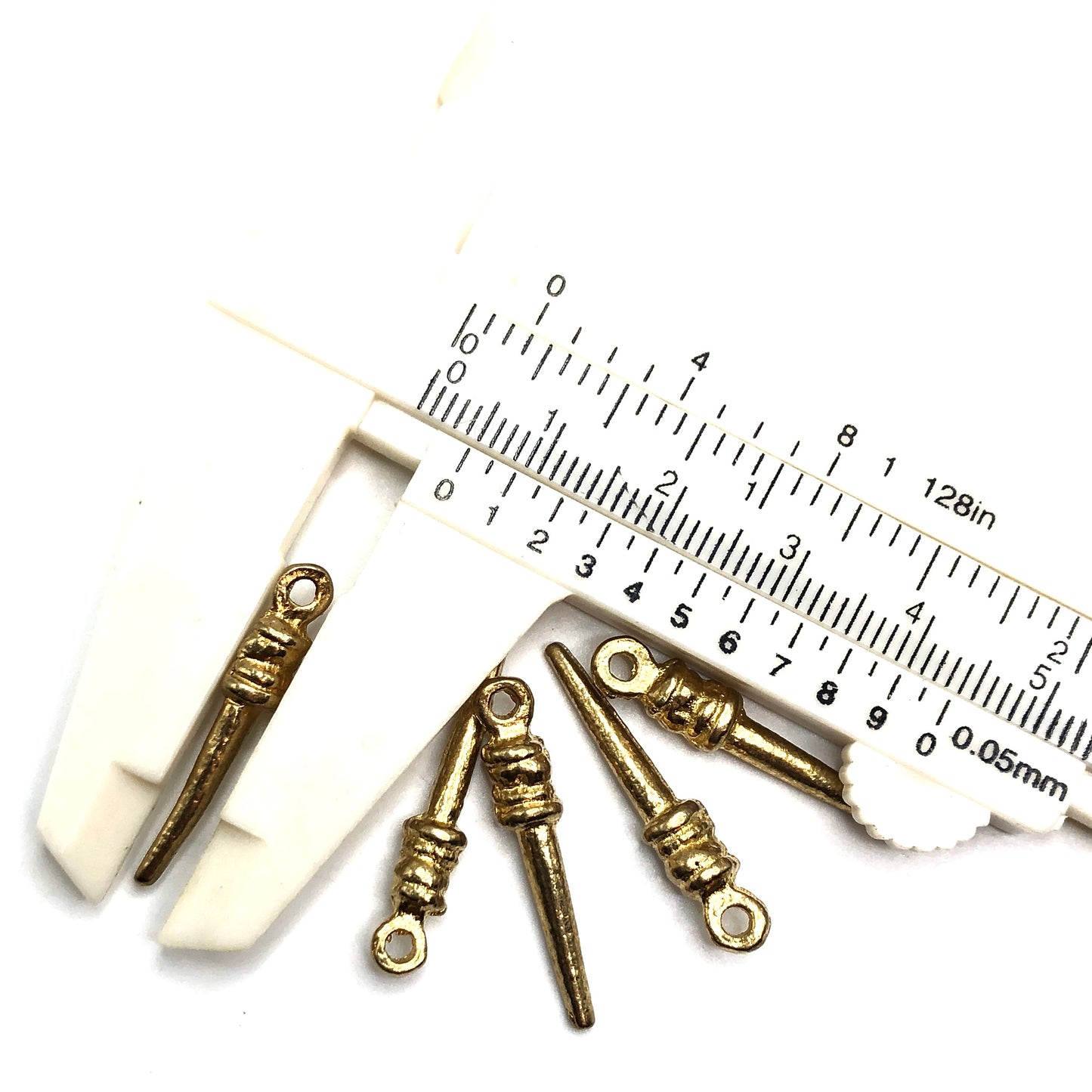 B&C Charms - Point