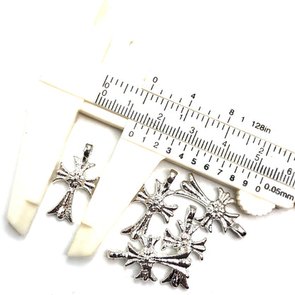 B&C Charms - Medium Cross