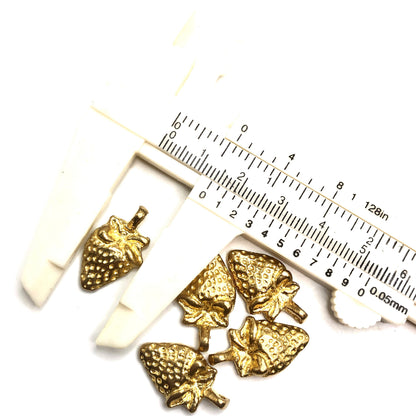B&C Charms - Strawberry