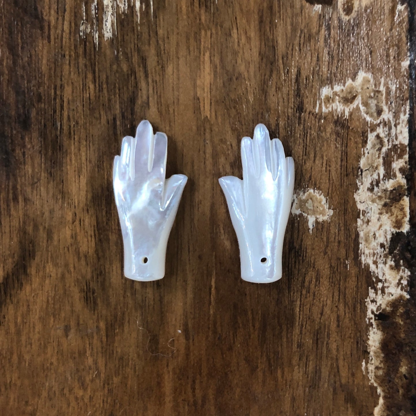 M.O.P Carvings, Hands