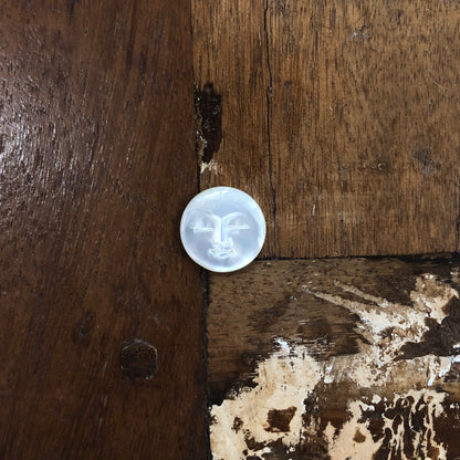 M.O.P Carvings, Moon Faces
