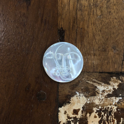 M.O.P Carvings, Double Moon Faces