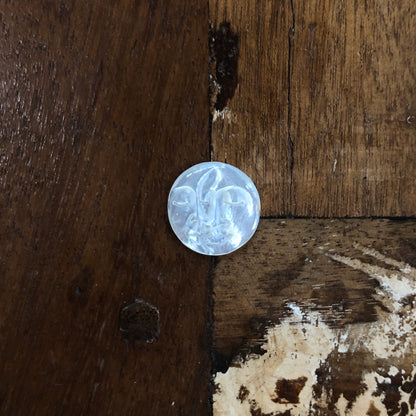 M.O.P Carvings, Double Moon Faces