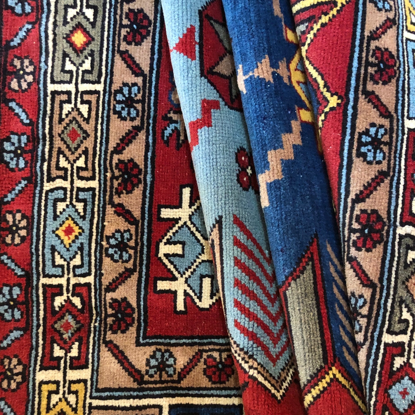 Turkish Rugs - Caucasian Carpet