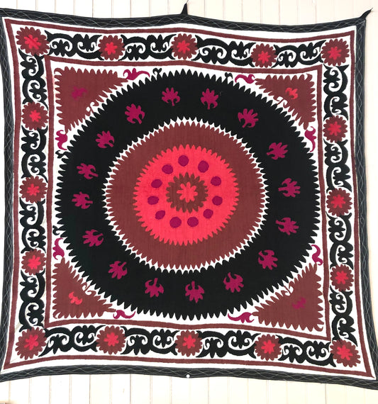 Suzani Wall Hangings/Tapestries - E