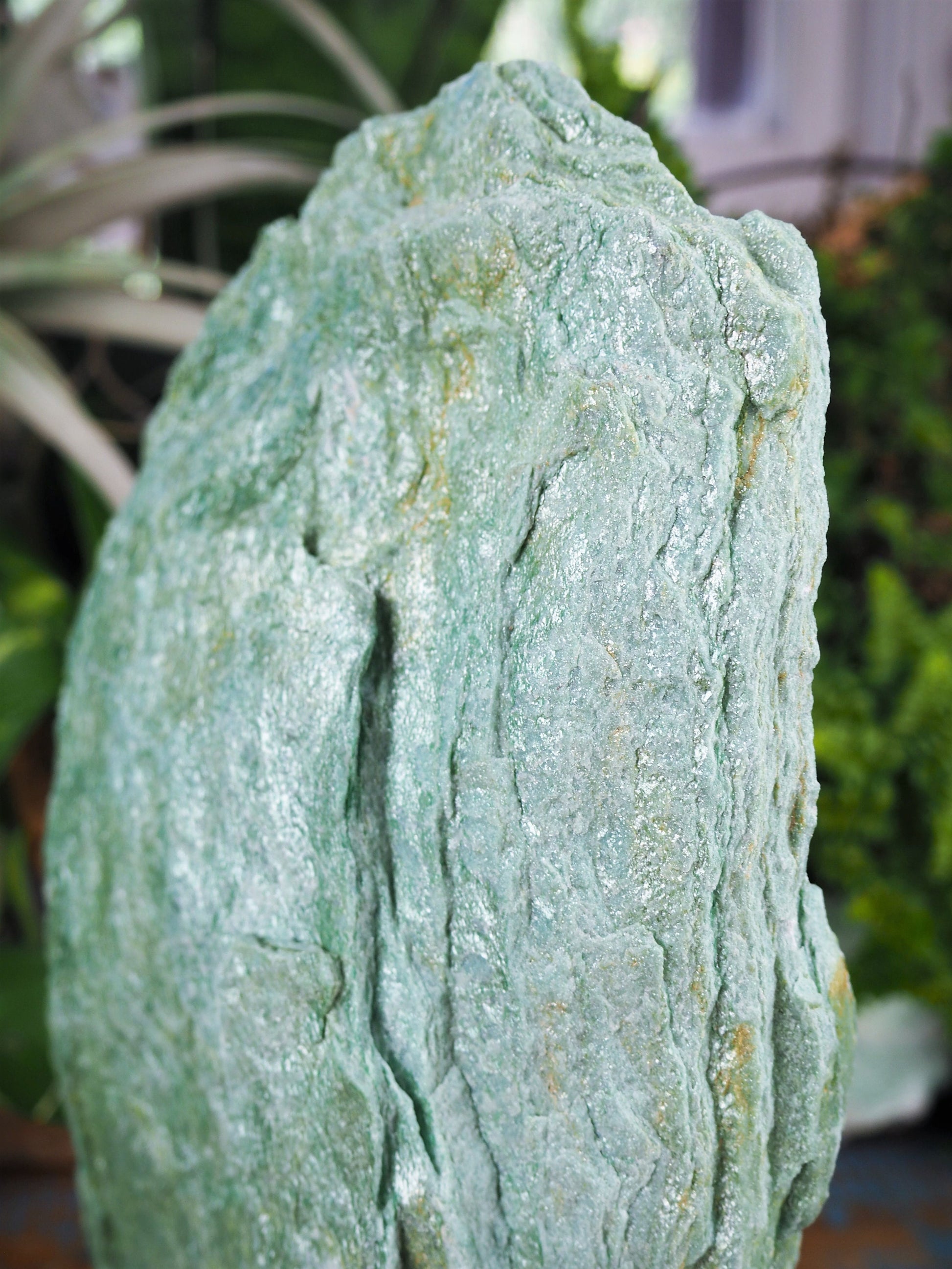 Fuchsite Standing - Shakti