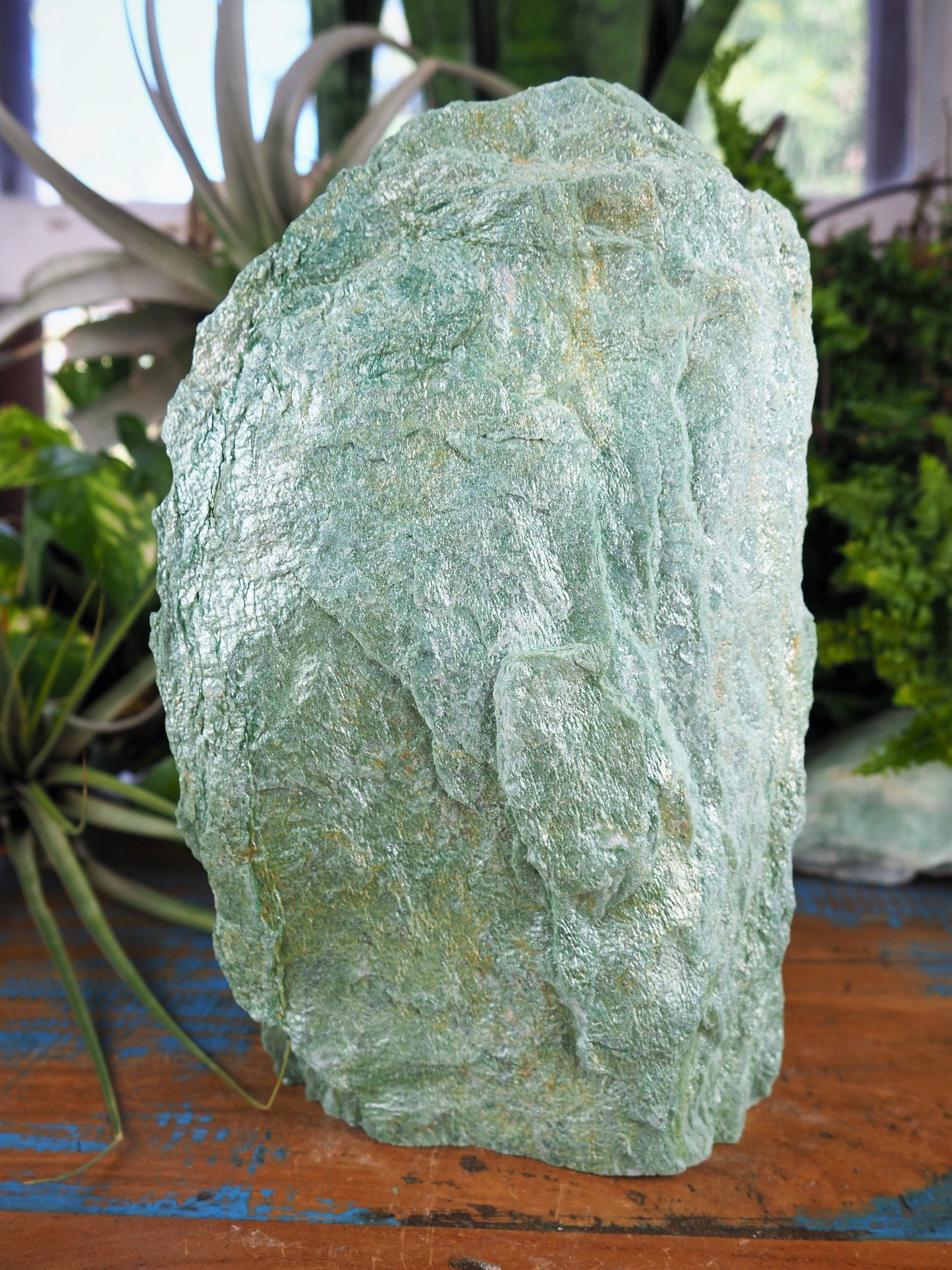 Fuchsite Standing - Shakti