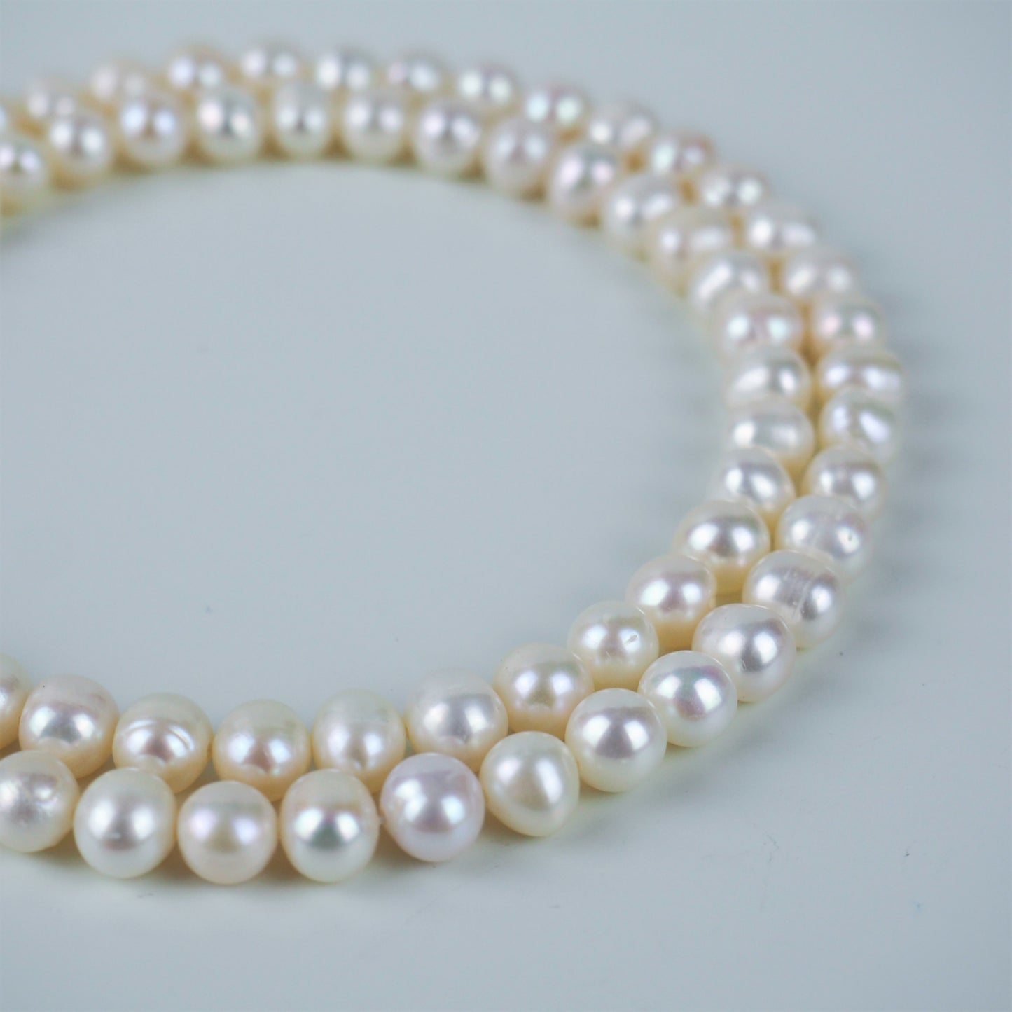 Freshwater Pearl (White)