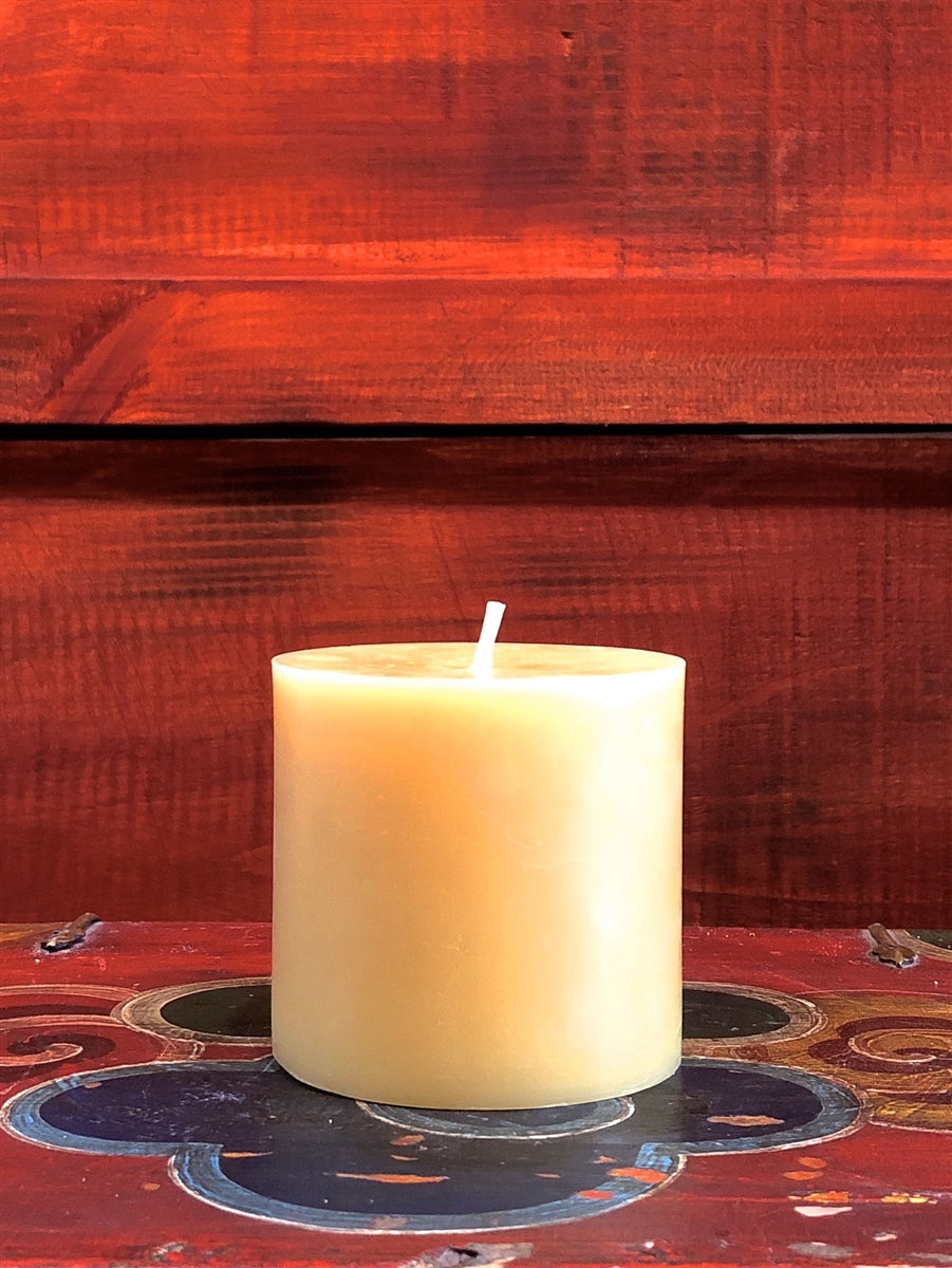 Barletta Beeswax Candle - Classic Pillar