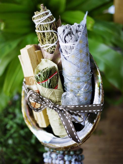 Smudging Kit (L) - Shakti
