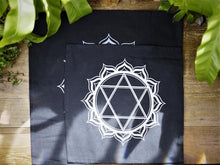 Load image into Gallery viewer, Cotton Crystal Grid Cloth - Anahata (Black/Silver)