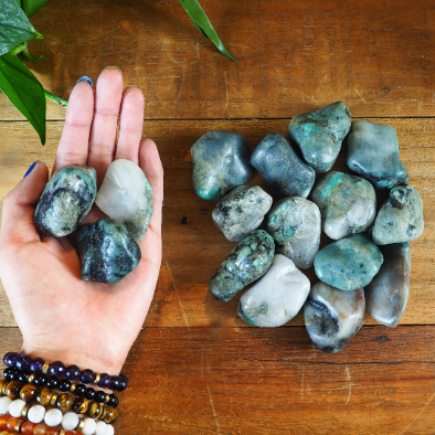 Emerald Tumble Stones - Shakti