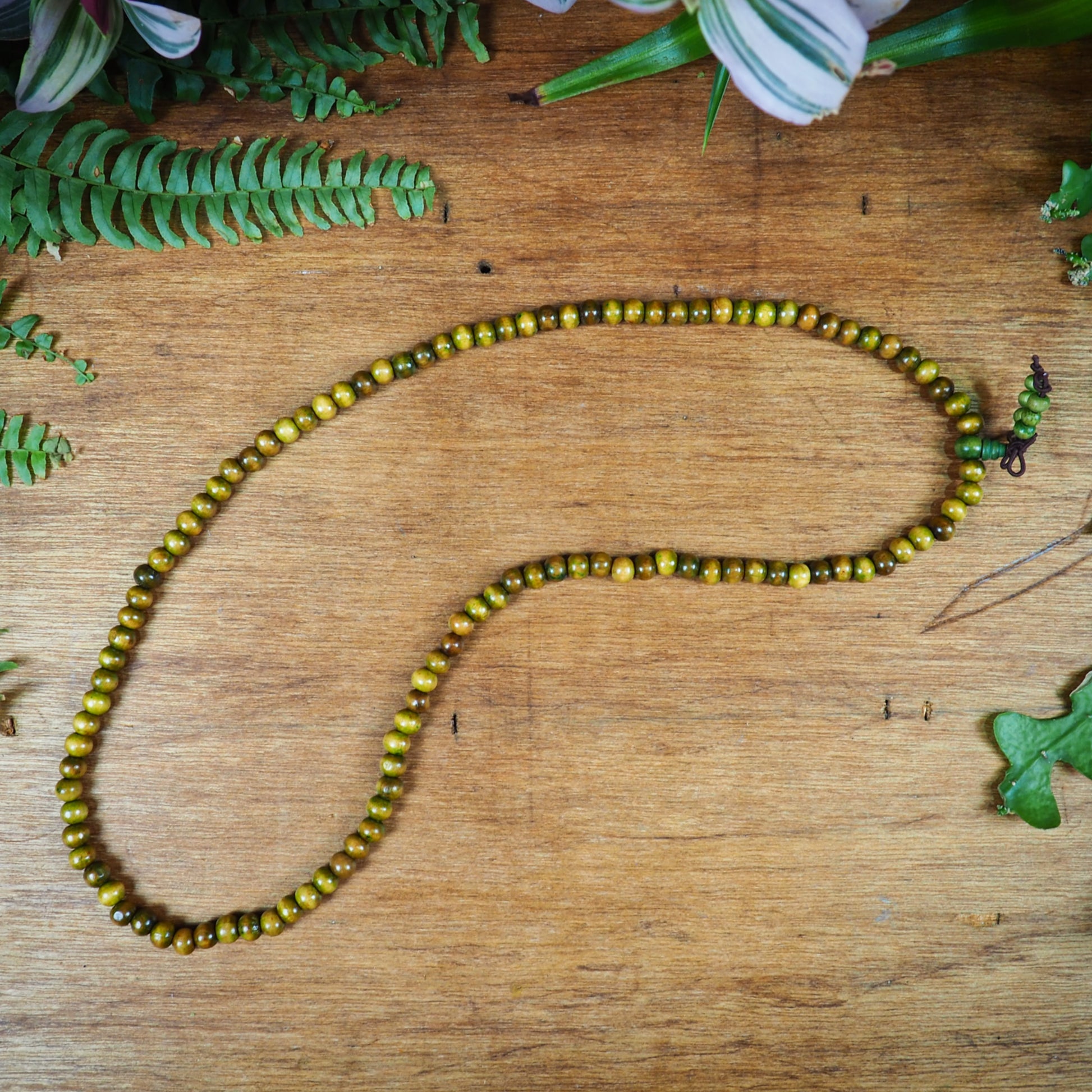 Dyed Wood Mala, Green - Shakti